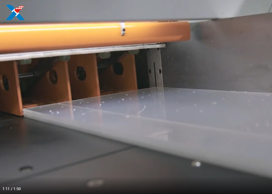 Beli 2mm Plexiglass Custom Cut Lembaran Akrilik Dengan Gergaji Pemotong Elektronik online manufacture